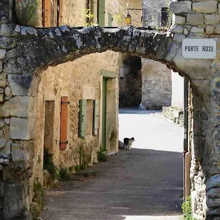 En Drome Provencale * Saint-Restitut